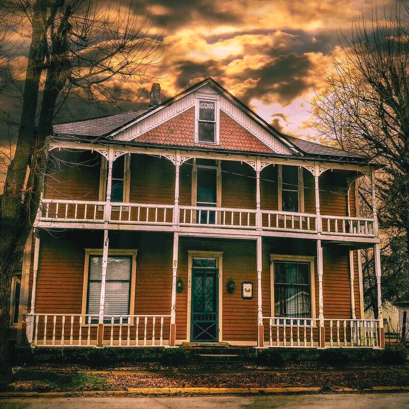 Image of the historic Roads Hotel, a Victorian house from 1893, situated in Atlanta, one of the most haunted places in Indiana.